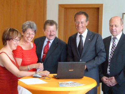 Kurzbesuch von Staatsminister Axel Wintermeyer in Großenlüder